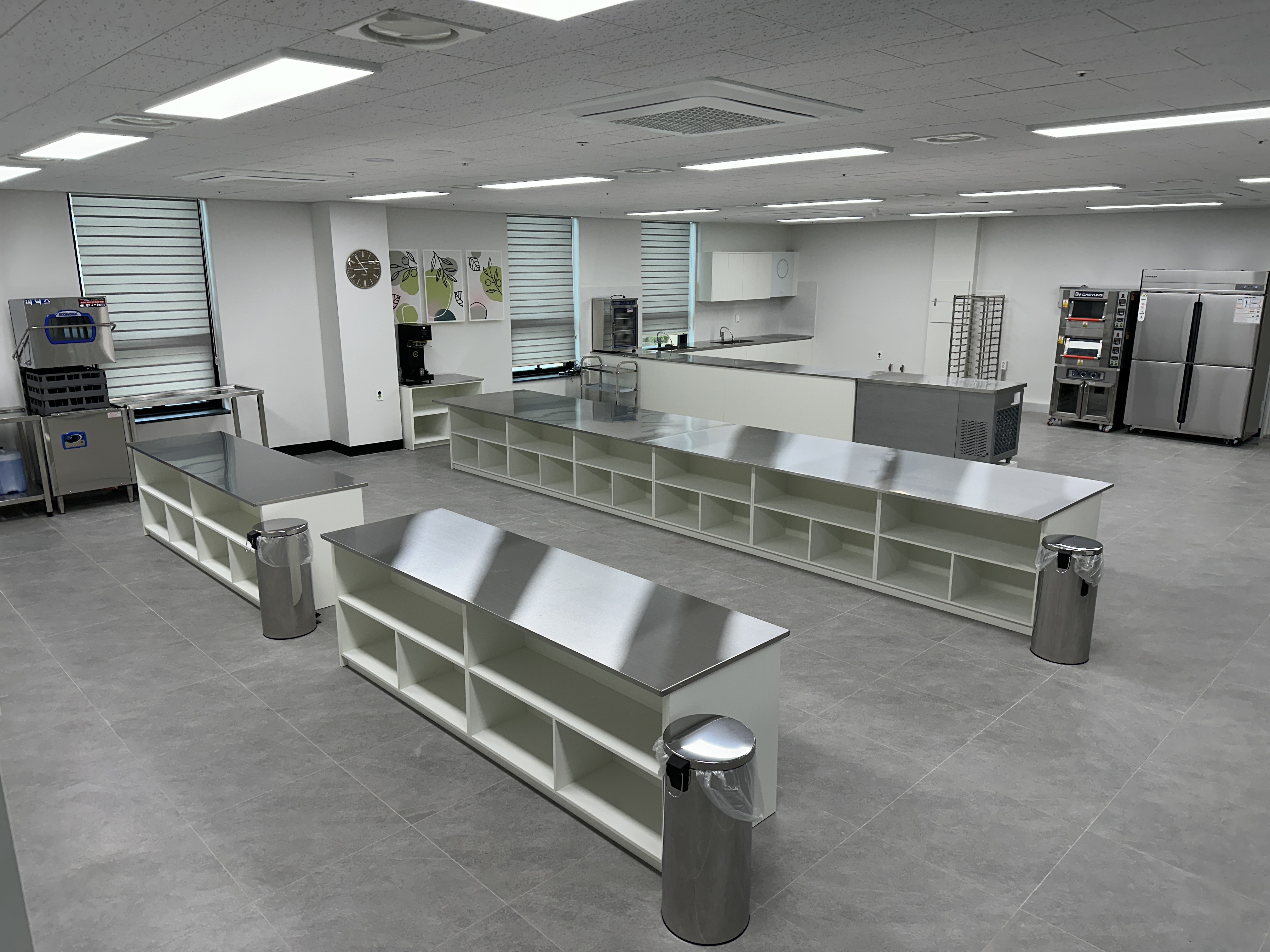 시제품제작실 이미지